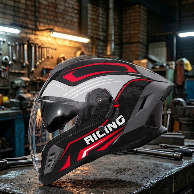 Motorcycle Helmet Four Seasons - огляд і ціна Full Face Motorcycle Helmet With Bluetooth